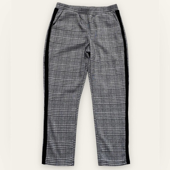 Haute Monde Pants - Black plaid crop pants with black stripe side hem size medium Haute Monde